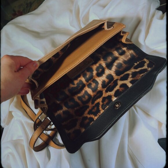 Jessica Simpson Two Tone Brown & Black Crossbody Bag Purse - Picture 6 of 7